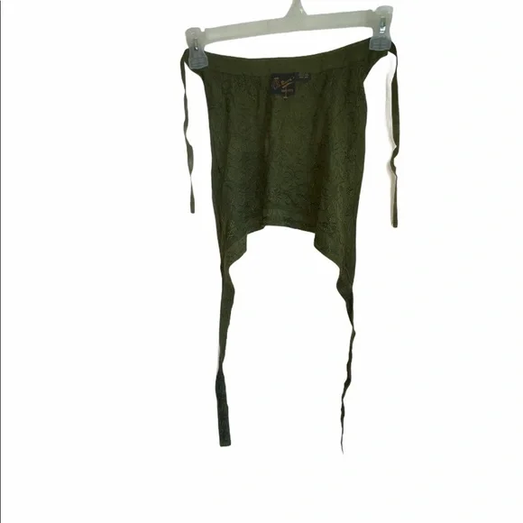 🌻 Becca’s tie back halter top - Picture 2 of 5